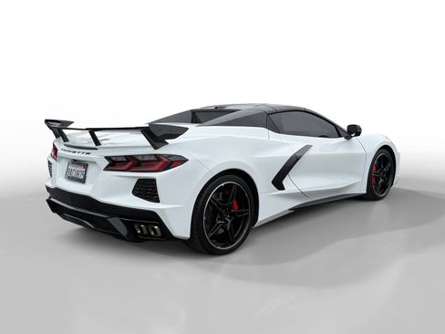 Used 2022 Chevrolet Corvette Stingray w/ Z51 Performance Package image 5