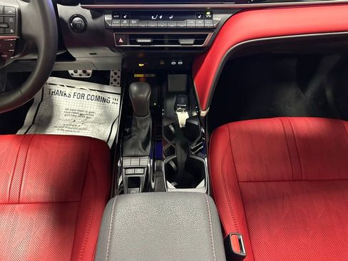 Used 2025 Toyota Camry XSE image 29