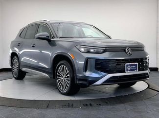 Certified 2025 Volkswagen Tiguan S w/ 18" Wheel Package AWD/4WD video 1