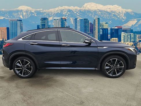 Certified 2023 INFINITI QX55 Essential image 16