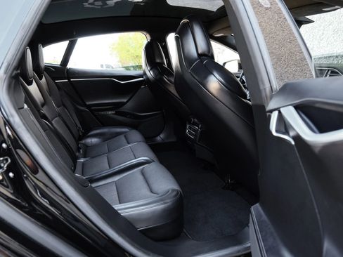 Used 2017 Tesla Model S 75 image 32