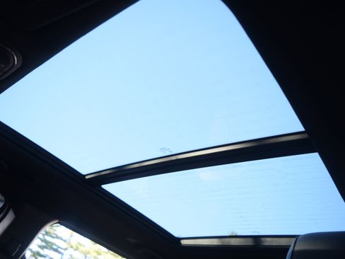 Used 2024 Jeep Wagoneer Series II w/ Premium Group I image 19