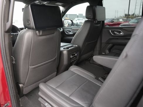 Used 2021 Chevrolet Tahoe LT w/ LT Signature Package image 12