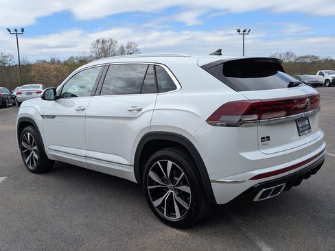 Used 2024 Volkswagen Atlas Cross Sport SEL Premium R-Line image 47