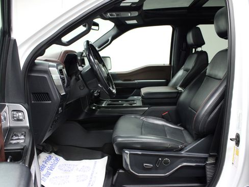 Used 2021 Ford F150 Lariat w/ Equipment Group 502A High image 12