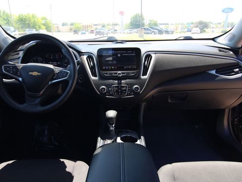 Used 2024 Chevrolet Malibu LT FWD image 37