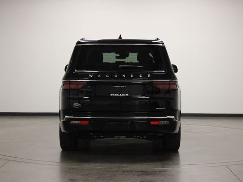 Used 2024 Jeep Wagoneer Series II AWD/4WD image 7