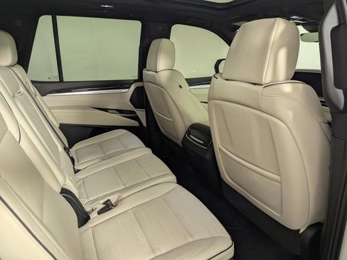 Used 2025 Cadillac Escalade Sport image 22