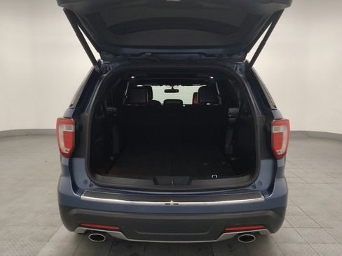 Used 2018 Ford Explorer Limited image 29