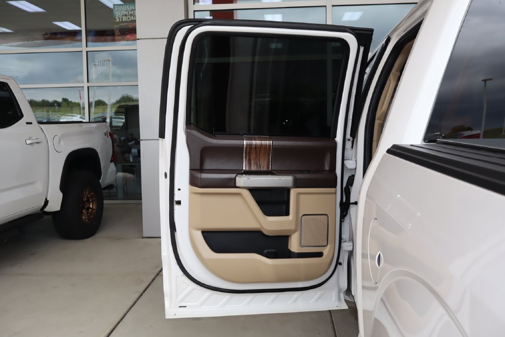 Used 2019 Ford F150 Lariat w/ Equipment Group 502A Luxury AWD/4WD image 36