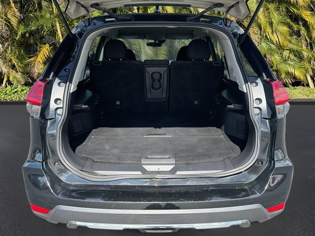 Used 2019 Nissan Rogue S FWD image 25