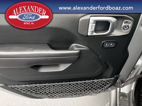 Used 2020 Jeep Gladiator Rubicon image 14