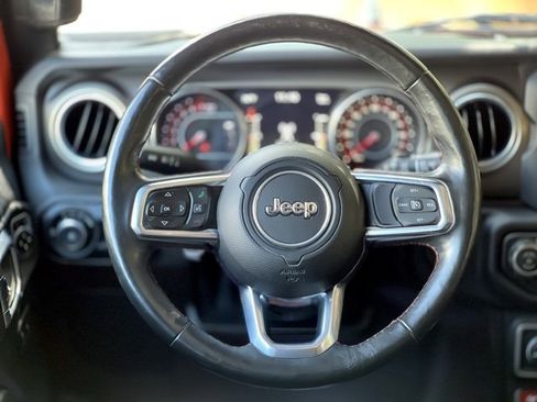 Used 2018 Jeep Wrangler Unlimited Rubicon w/ Safety Group image 37