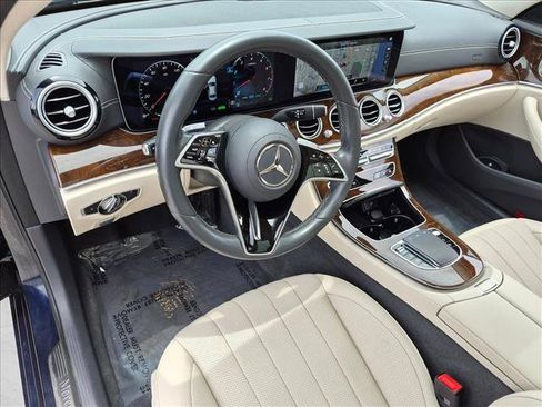 Used 2023 Mercedes-Benz E 450 4MATIC Sedan image 10