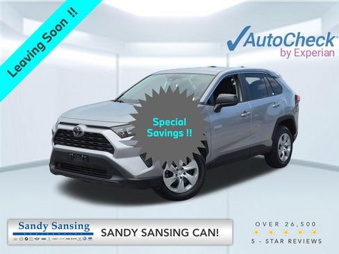 Used 2022 Toyota RAV4 LE FWD image 1