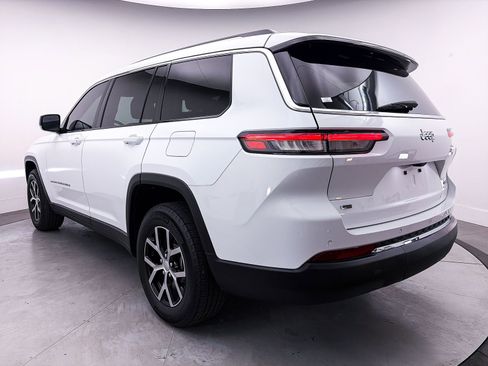 Used 2023 Jeep Grand Cherokee L Limited w/ Trailer Tow Group (B) image 13