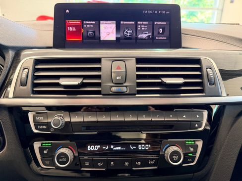 Used 2018 BMW 330i Sedan RWD image 31
