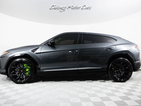 Used 2019 Lamborghini Urus image 3