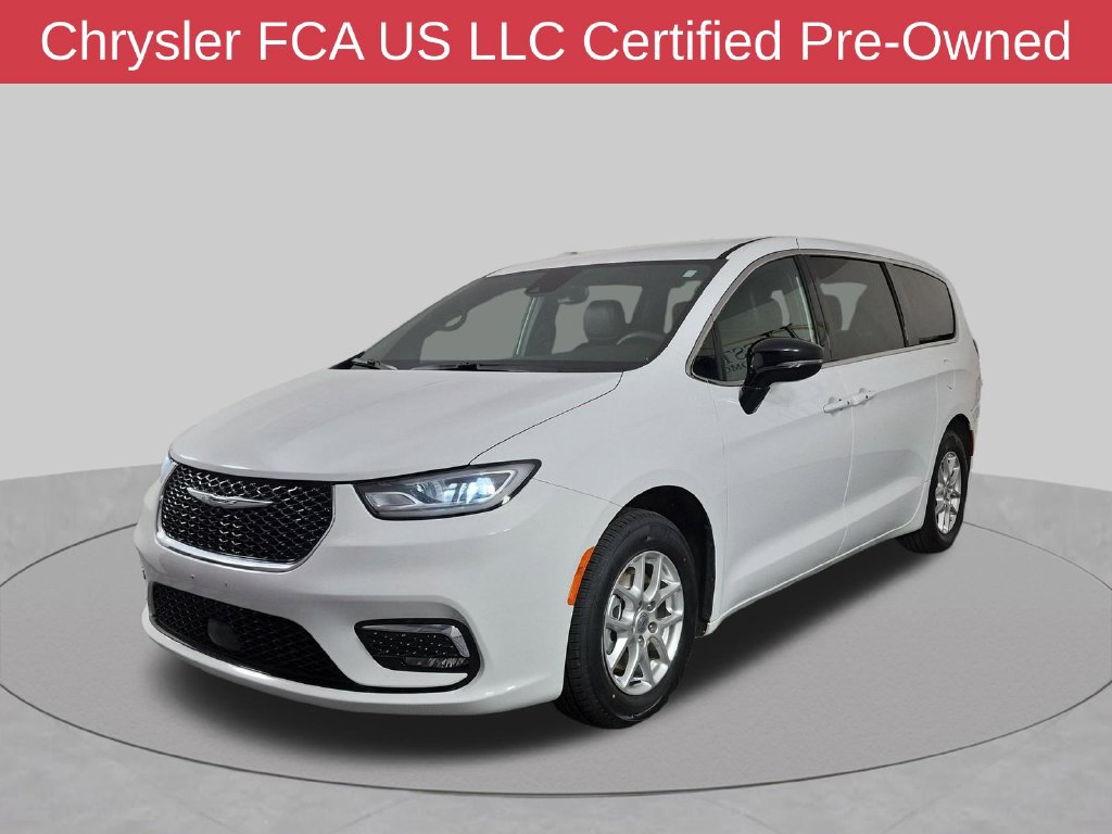 Certified 2025 Chrysler Pacifica Select FWD image 10