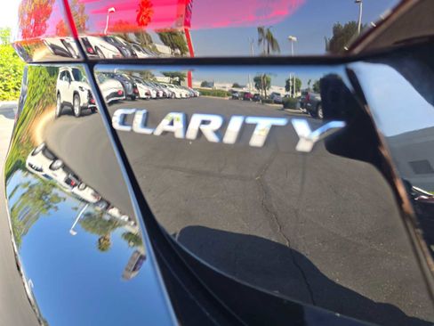 Used 2019 Honda Clarity Plug-In Hybrid image 14