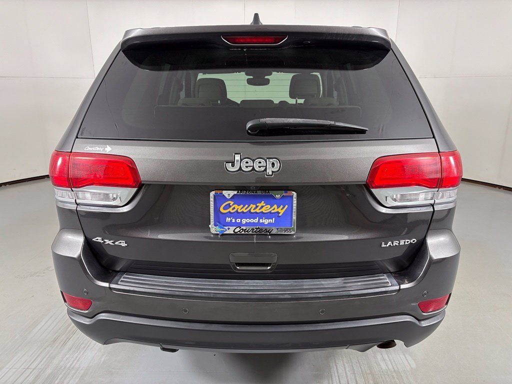 Used 2018 Jeep Grand Cherokee Laredo AWD/4WD image 7