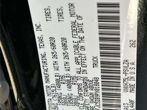 Used 2023 Toyota Tundra Limited image 36