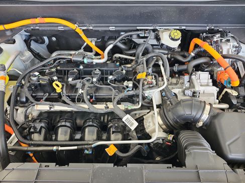 Certified 2024 Ford Maverick Lariat FWD image 22