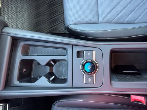 New 2026 Volkswagen Tiguan SE R-Line FWD image 20