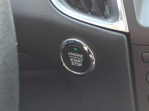 Used 2015 Ford Edge Titanium w/ Equipment Group 302A AWD/4WD image 24