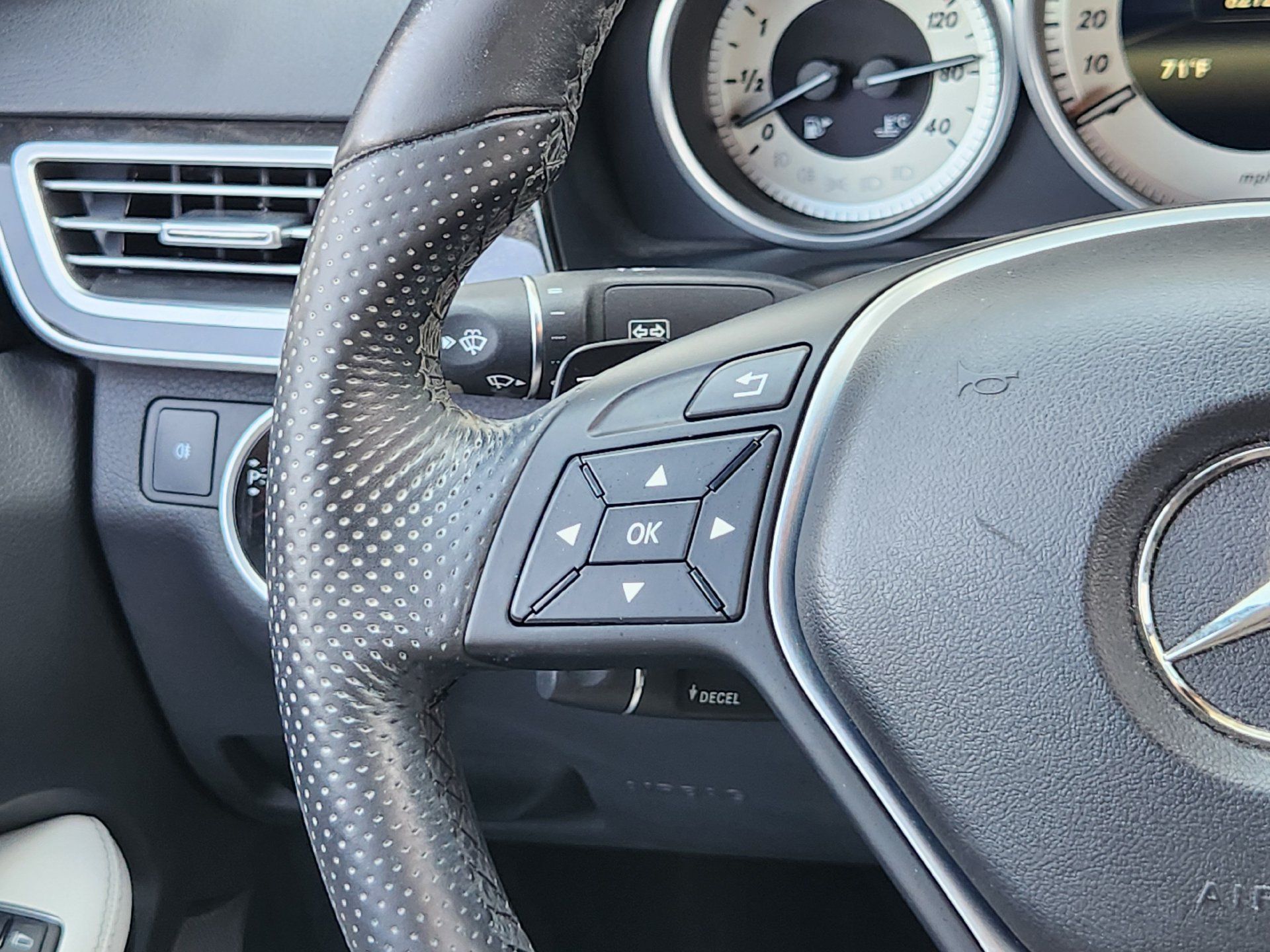 Used 2016 Mercedes-Benz E 350 Sedan image 28