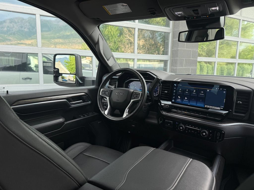 Used 2024 Chevrolet Silverado 3500 LTZ w/ LTZ Plus Package AWD/4WD image 42