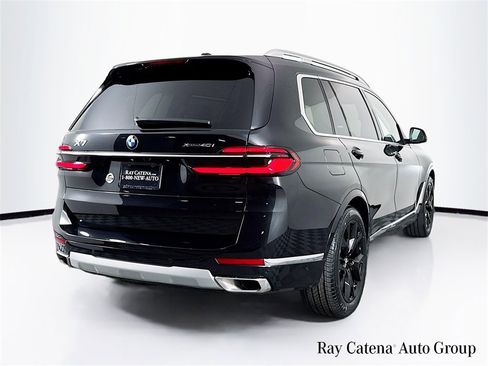Used 2024 BMW X7 xDrive40i image 7