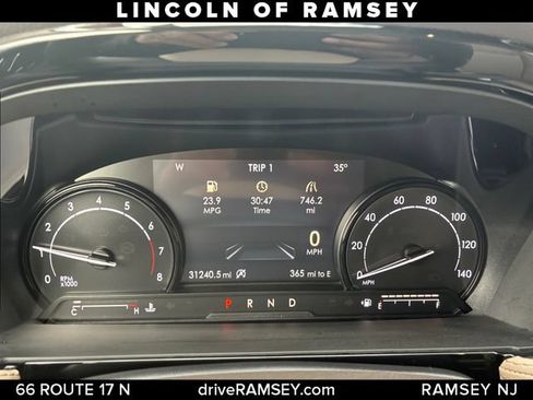 Used 2022 Lincoln Corsair AWD w/ Equipment Group 101A image 15