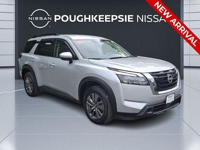 Certified 2025 Nissan Pathfinder SV