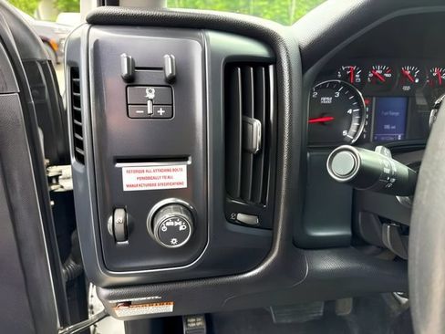 Used 2018 Chevrolet Silverado 3500 W/T w/ WT Convenience Package AWD/4WD image 23