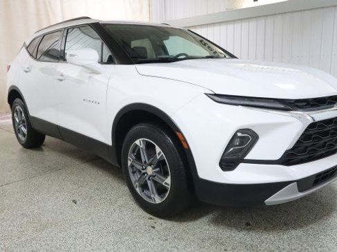 Used 2023 Chevrolet Blazer LT AWD/4WD image 5