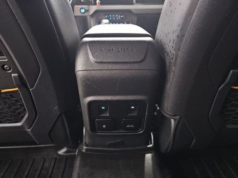 Used 2023 Ford Bronco Badlands AWD/4WD image 40