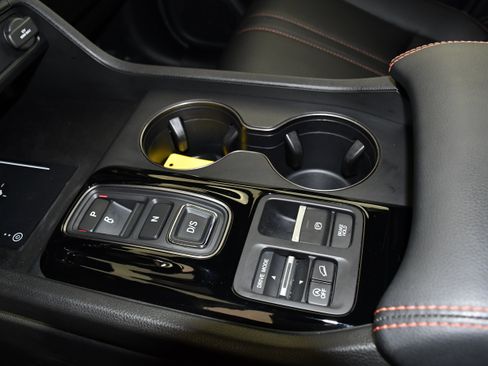Certified 2025 Honda Pilot TrailSport image 33