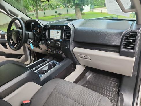 Used 2018 Ford F150 XL w/ Equipment Group 101A Mid RWD image 39