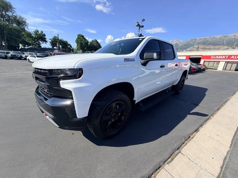 Used 2020 Chevrolet Silverado 1500 LT Trail Boss AWD/4WD image 7