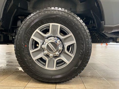 New 2026 Ford F350 Lariat w/ FX4 Off-Road Package image 24