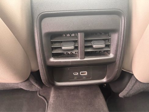 Used 2020 Cadillac XT4 Premium Luxury w/ Driver Awareness Package image 12