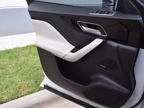 Used 2019 Jaguar F-PACE R-Sport AWD/4WD image 70