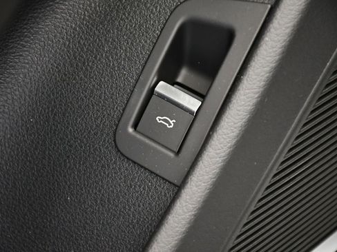 New 2026 Audi SQ8 Prestige image 33