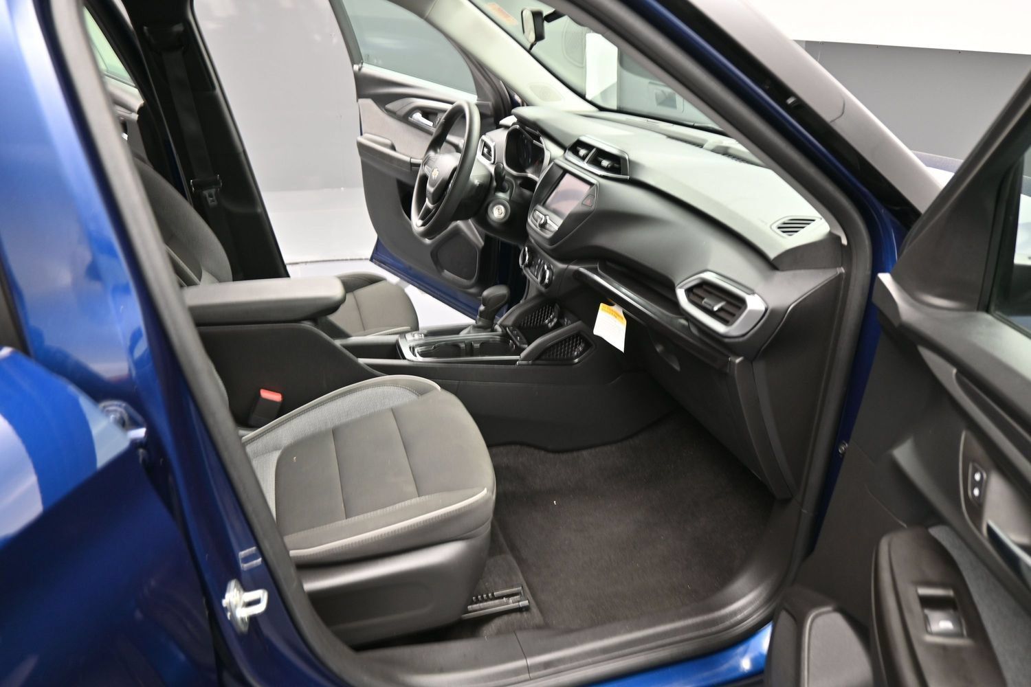 Used 2023 Chevrolet TrailBlazer LS FWD image 20
