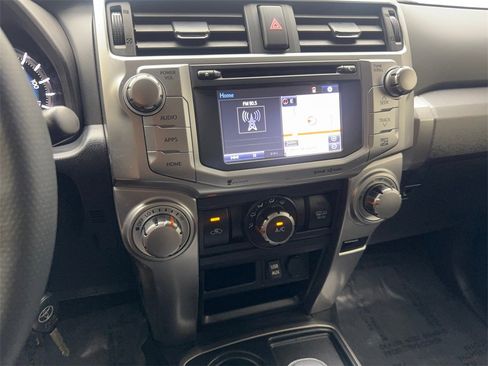 Used 2018 Toyota 4Runner 2WD image 65