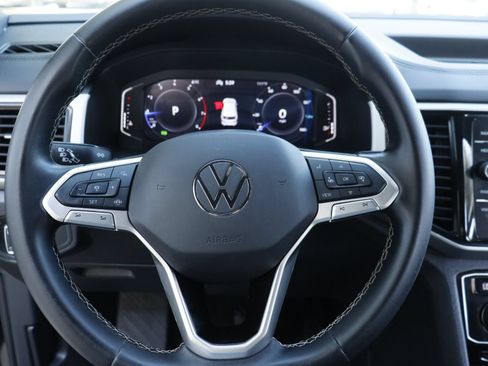 Used 2023 Volkswagen Atlas Cross Sport SE FWD image 11