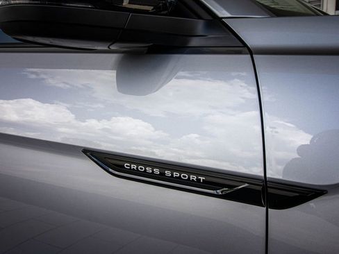 New 2026 Volkswagen Atlas Cross Sport SEL R-Line AWD/4WD image 4