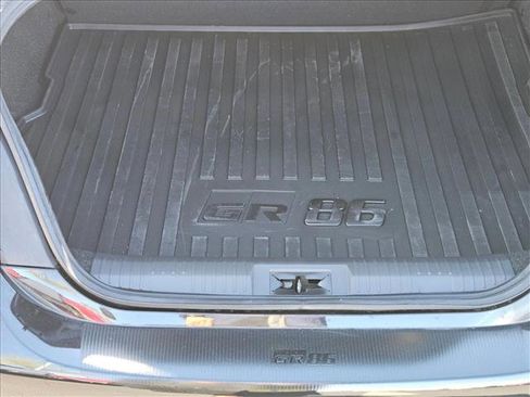 Used 2025 Toyota GR86 image 6