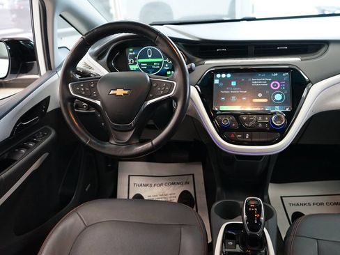 Used 2018 Chevrolet Bolt Premier w/ Driver Confidence II Package FWD image 10